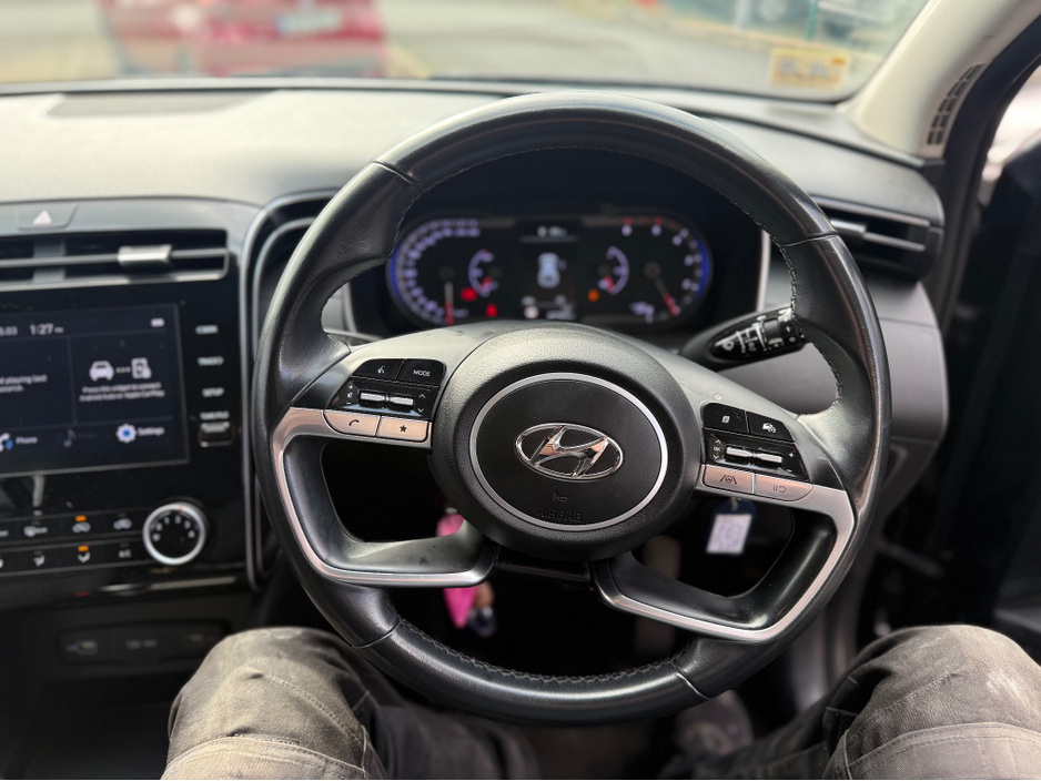 2022 Hyundai Tucson - image 9