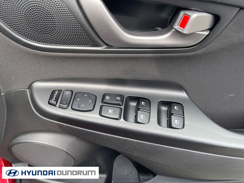 2020 Hyundai Kona - image 10