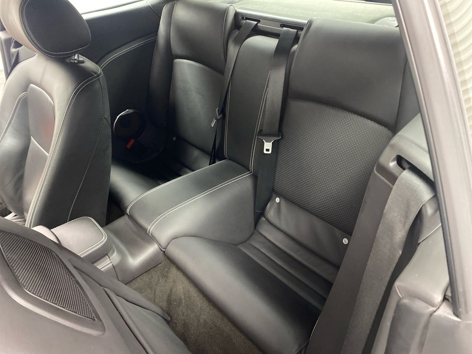 2010 Jaguar XKR - image 10