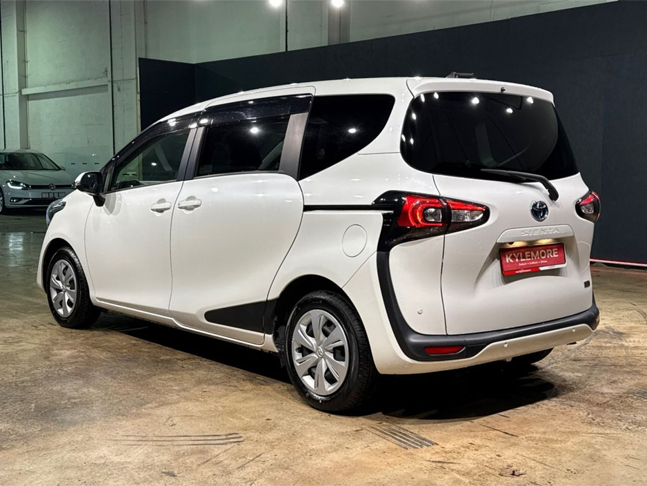 2020 Toyota Sienta 1.5L HYBRID AUTOMATIC - 7 SEATER - CRUISE CONTROL - TOYOTA SAFETY SENSE - REVERSE CAMERA €19,950