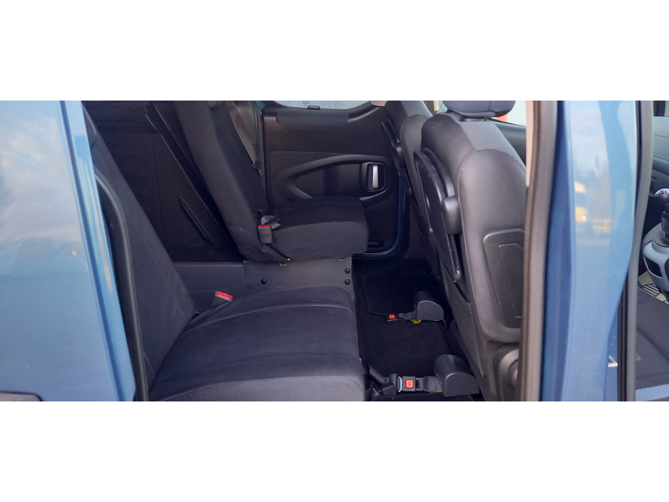 2012 Citroen Berlingo Multispace - image 10