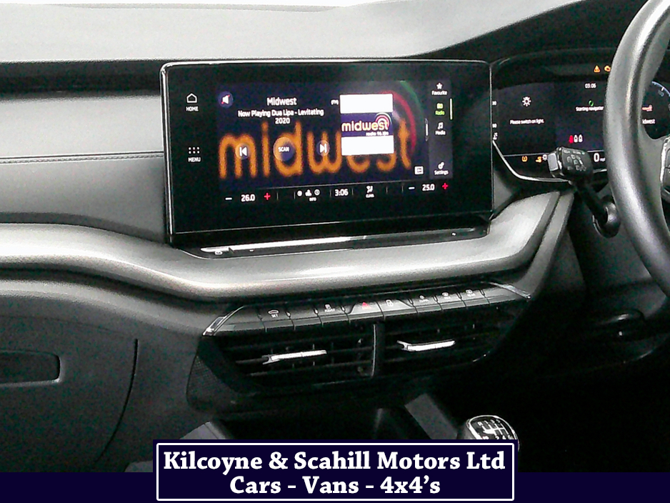 2023 Skoda Octavia - image 17