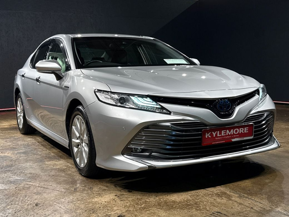 2020 Toyota Camry HYBRID - CRUISE CONTROL - REVERSE CAMERA - PUSH START/STOP BUTTON - TOYOTA SAFETY SENSE €25,950