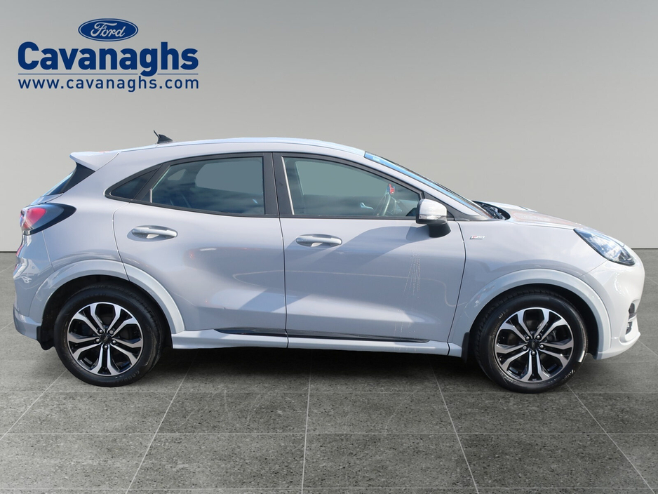 2023 Ford Puma - image 2