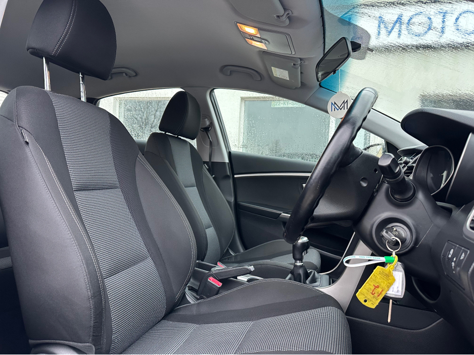 2016 Hyundai i30 1.4 PETROL CLASSIC 5DR