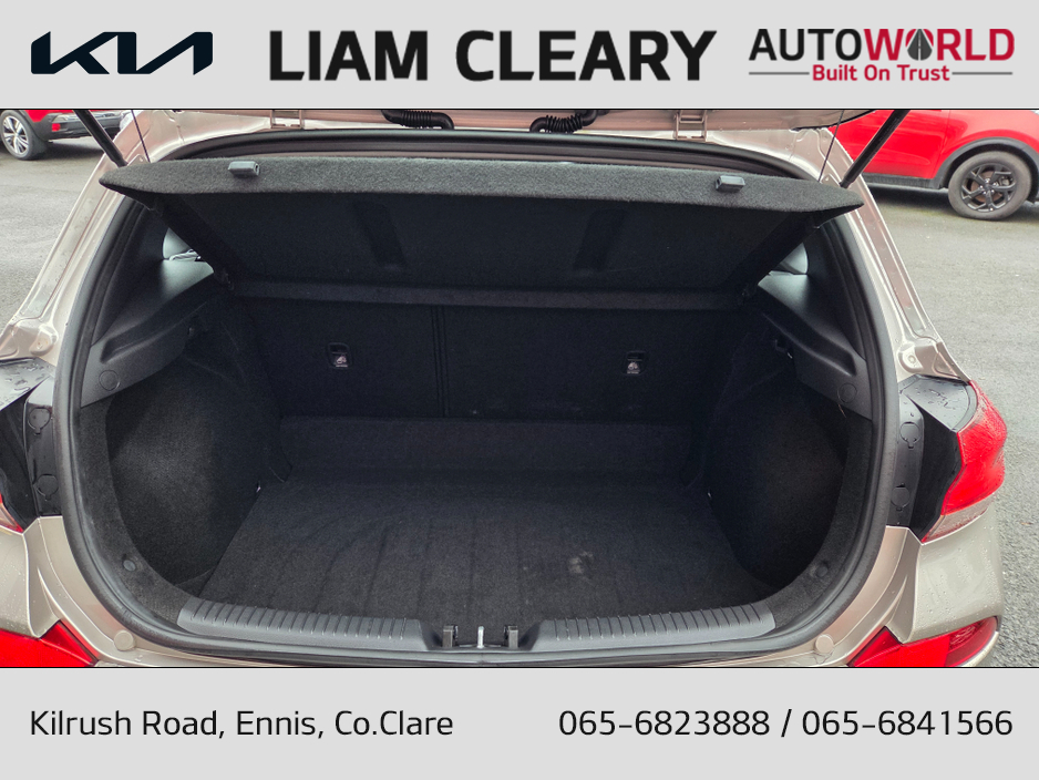 2018 Hyundai i30 - image 14