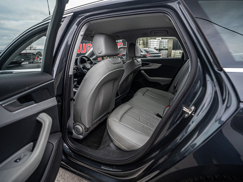 2016 Audi A4 - image 21