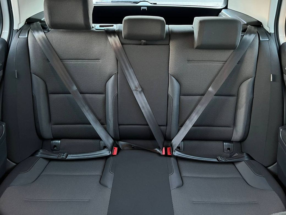 2015 Volkswagen Golf R-LINE PACK 1.2 TSI // FULL SERVICE HISTORY // REVERSE CAMERA // ADAPTIVE CRUISE CONTROL €14,750