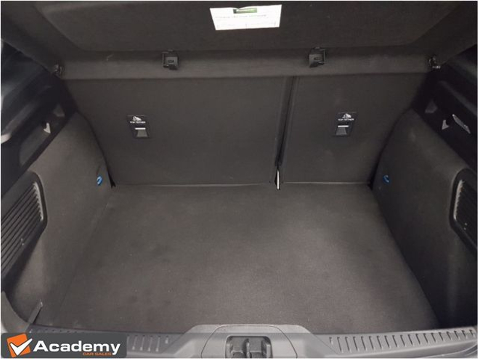 2024 Ford Focus - image 15