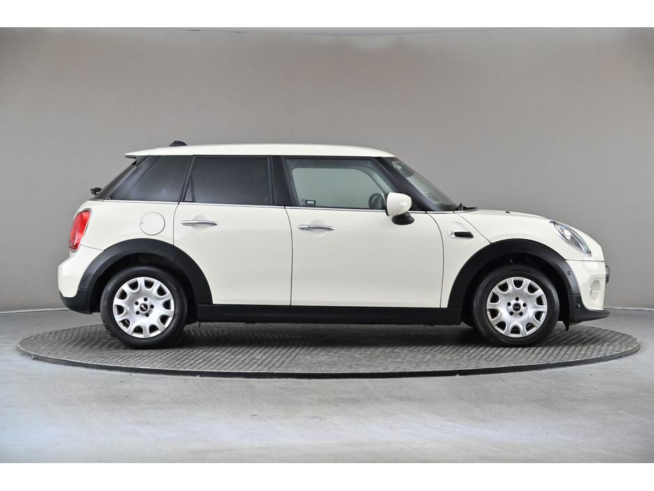 2020 MINI Hatch 1.5 AUTO 5DR *REVERSE CAM*PARK SENSORS* €22,890