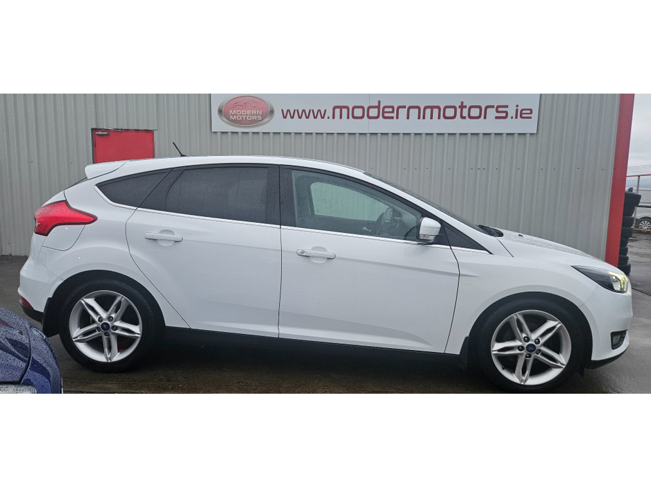 2016 Ford Focus ZETEC APPEARANCE PACK 1.0 ECO 100BHP LOW MILES €8,950