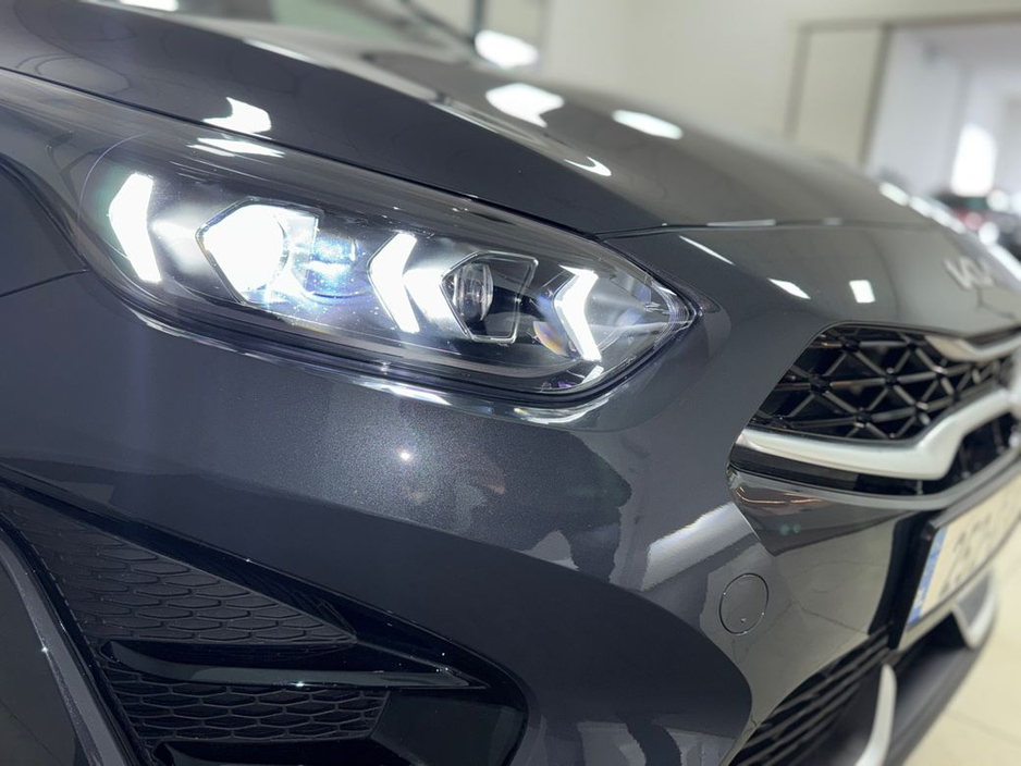 2025 Kia Ceed - image 9