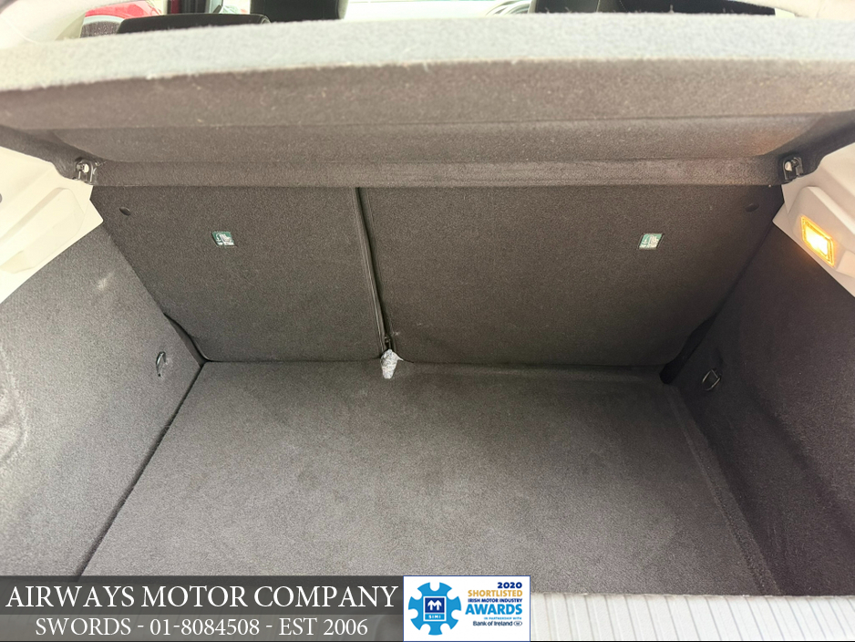 2021 Renault Clio ICONIC 1.0T MANUAL - LOW KMS €14,995