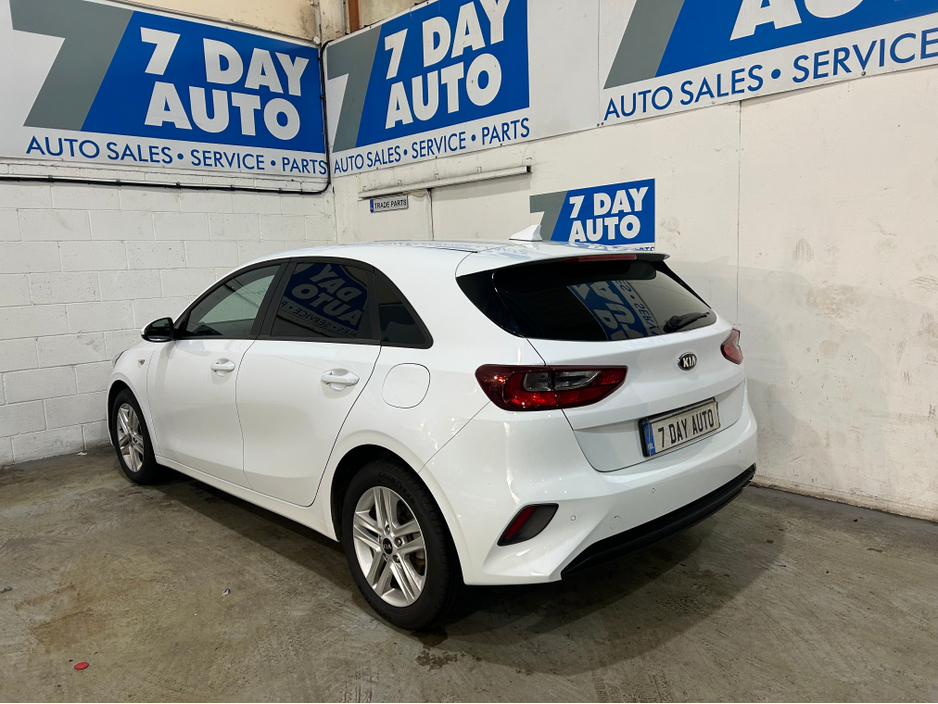 2021 Kia Ceed - image 5