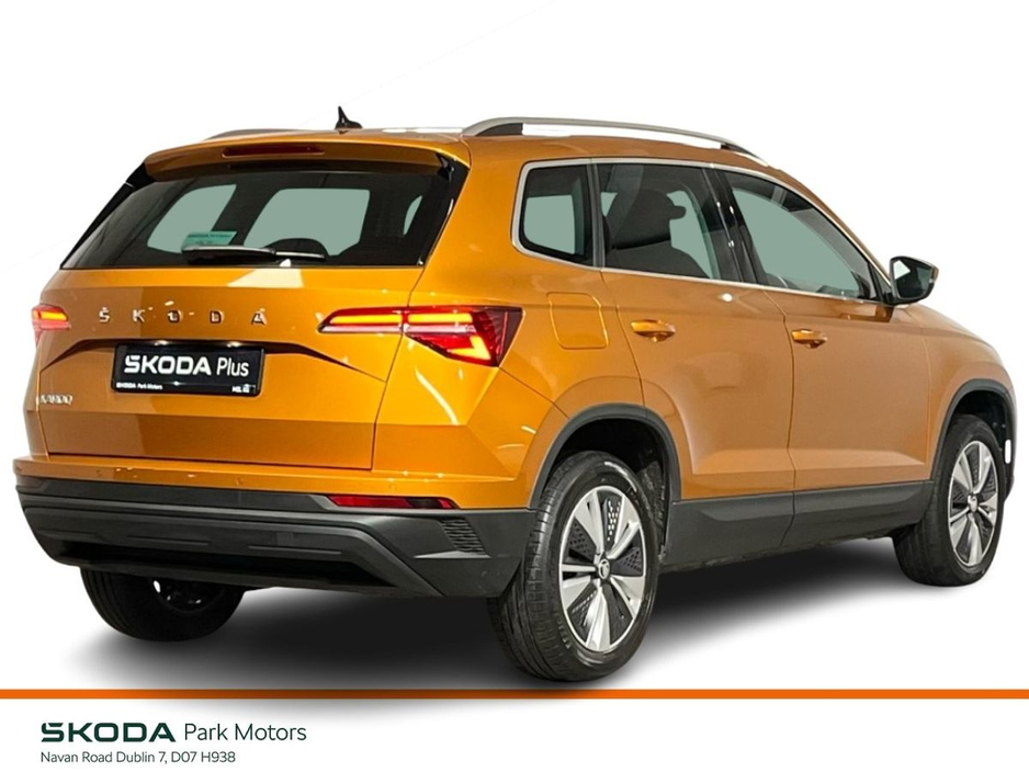 2023 Skoda Karoq Ambition 1.0TSI 110BHP - Parking Sensors - Climate Control - Cruise Control - Auto Lights/Wipers - Apple CarPlay/Android Auto €29,950