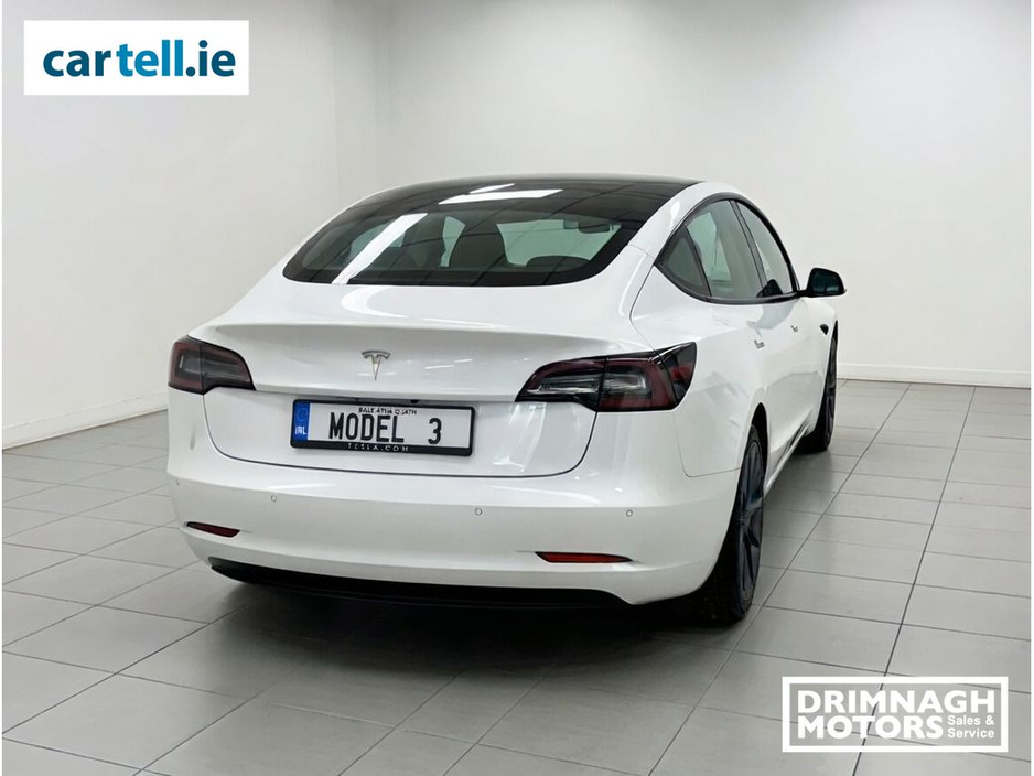 2020 Tesla Model 3 - image 5