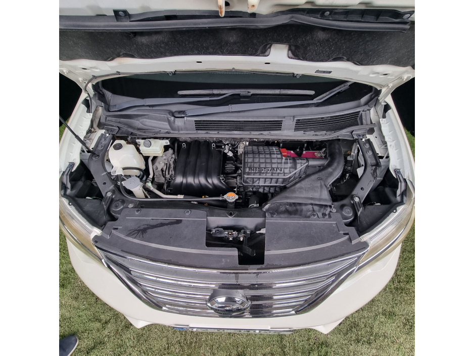 2014 Nissan Serena - image 8