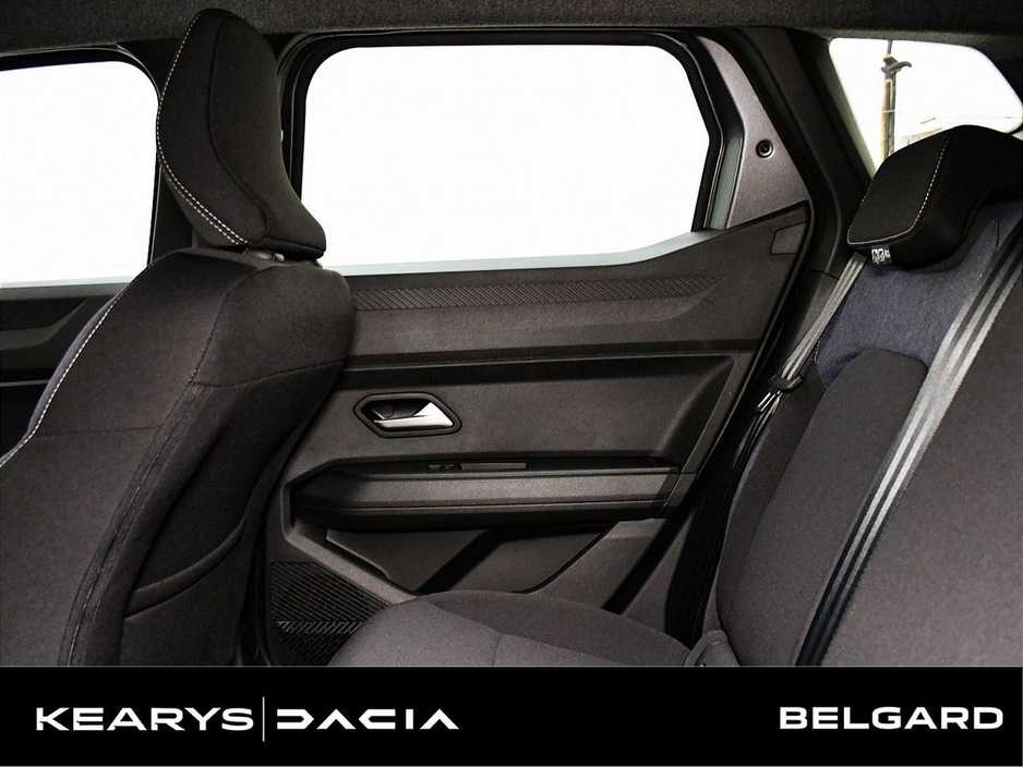 2026 Dacia Duster Expression HEV 155 E06X DEMO €33,710