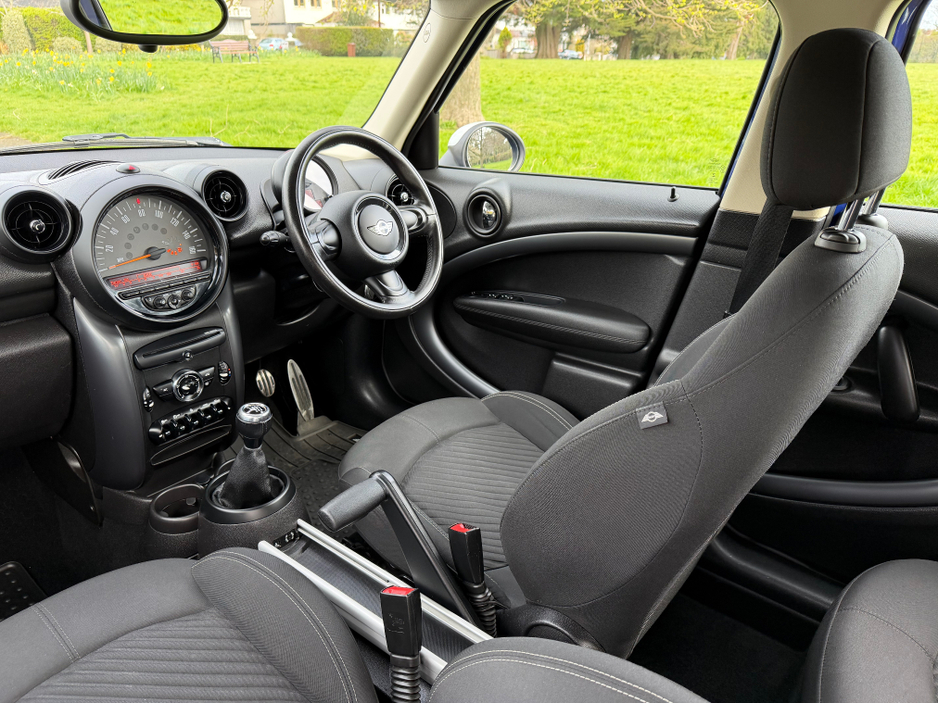 2014 MINI Countryman - image 26