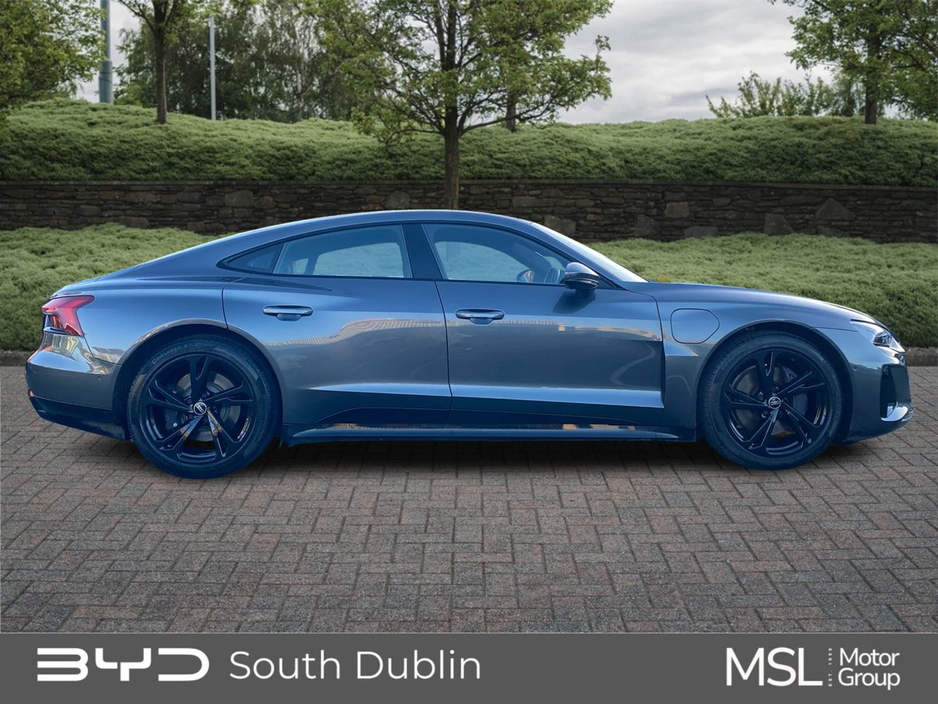 2022 Audi e-tron - image 7