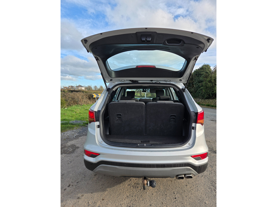 2018 Hyundai Santa Fe - image 8