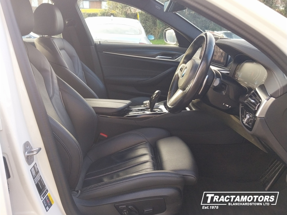 2023 BMW 5 Series - image 19