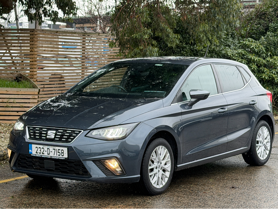 2023 SEAT Ibiza Folding Mirrors...Background Lighting €17,400