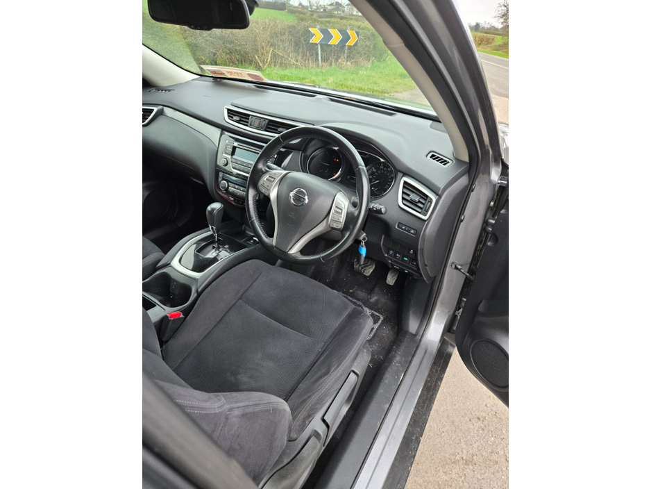 2015 Nissan X-Trail - image 12