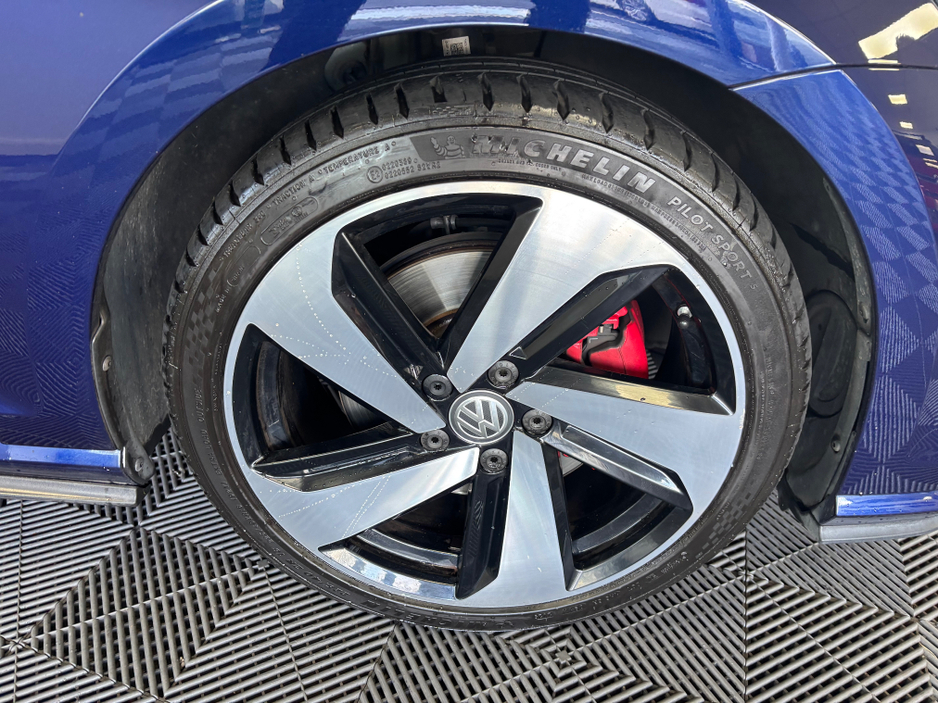 2018 Volkswagen Golf - image 6