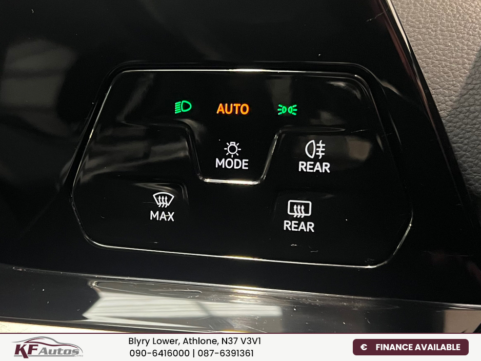 2022 Volkswagen Golf Life 2.0TDI 6 Speed Manual 115bhp 5dr  - 222 Reg €24,995