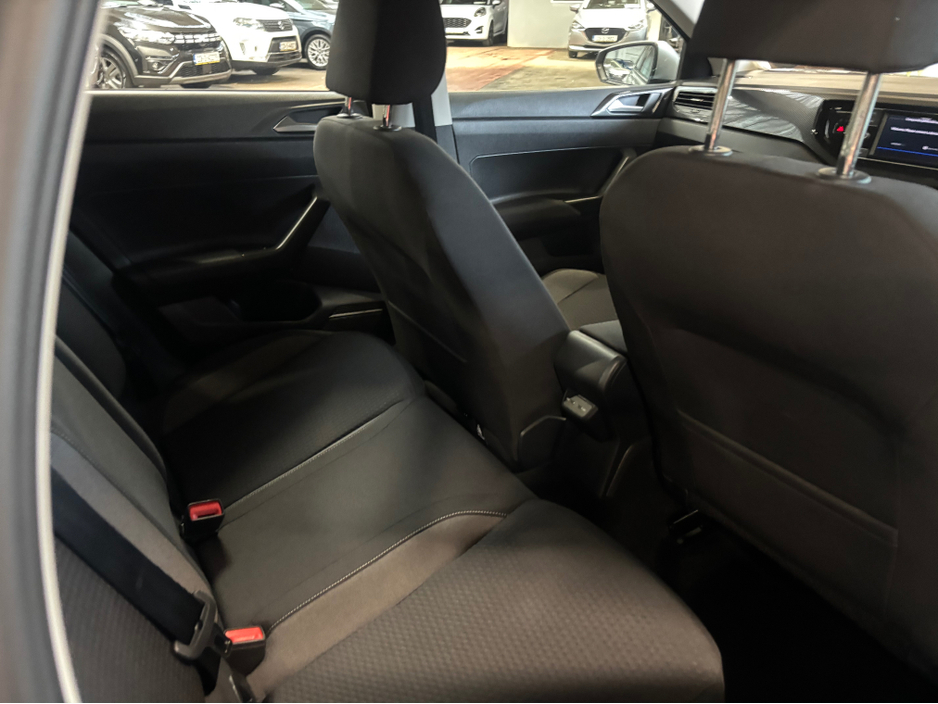 2024 Volkswagen Polo - image 10