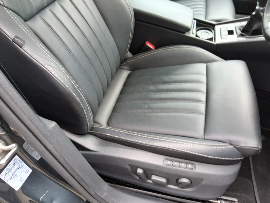 2021 Skoda Superb - image 12