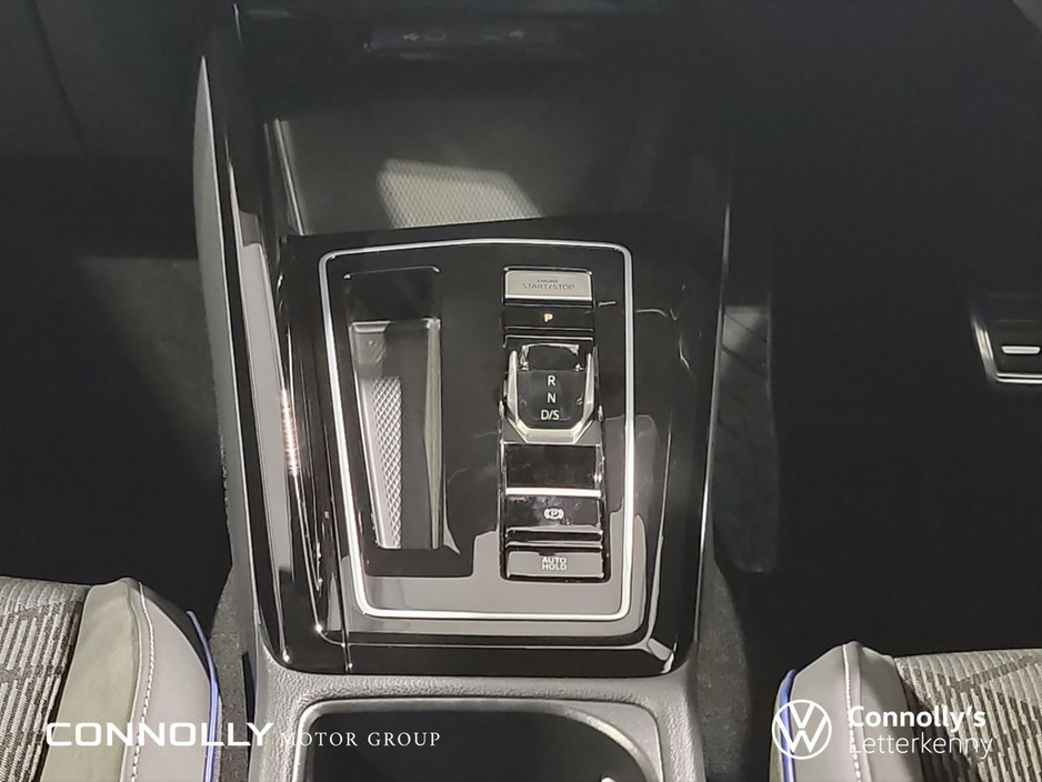 2026 Volkswagen Golf R-Line 2.0DSG 150HP €51,950