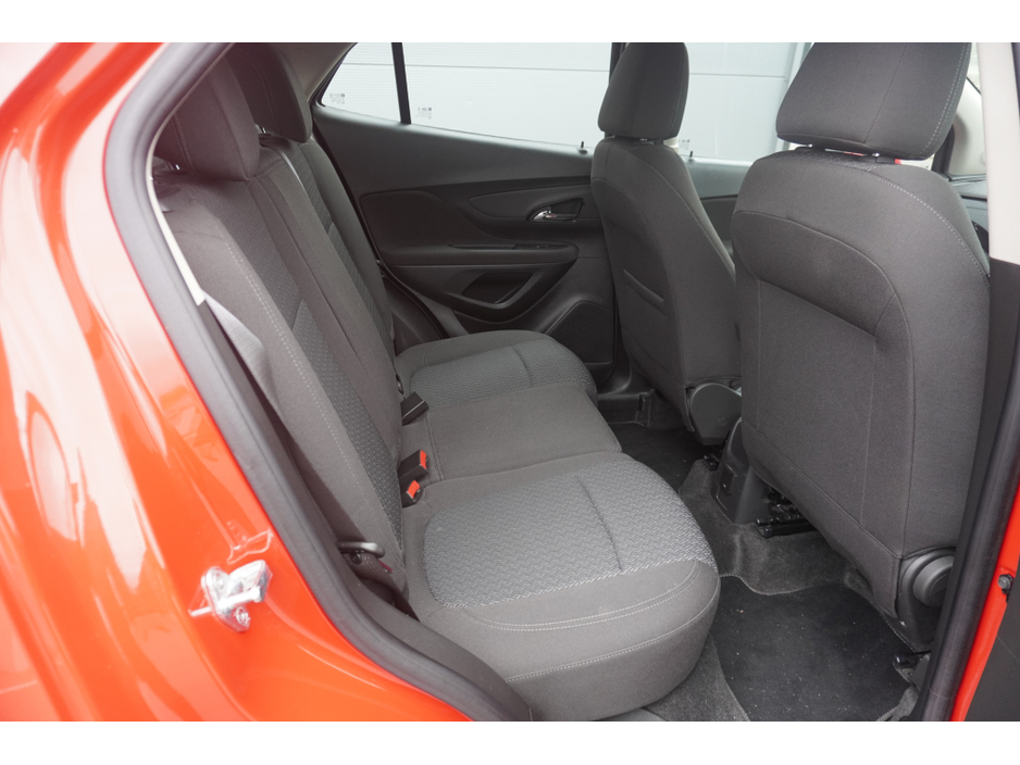 2019 Opel Mokka - image 10