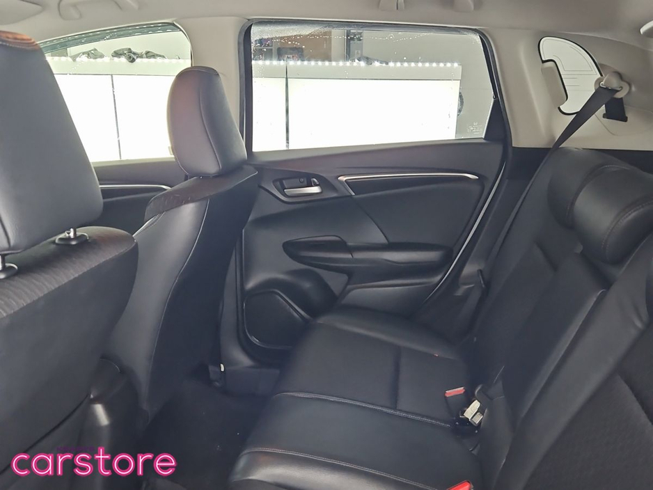 2015 Honda Fit FIT DAA-GP5 HYBRID 5DR AUTO €10,880