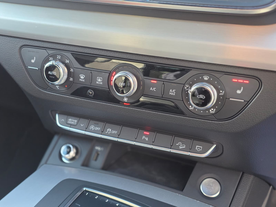 2019 Audi Q5 - image 12