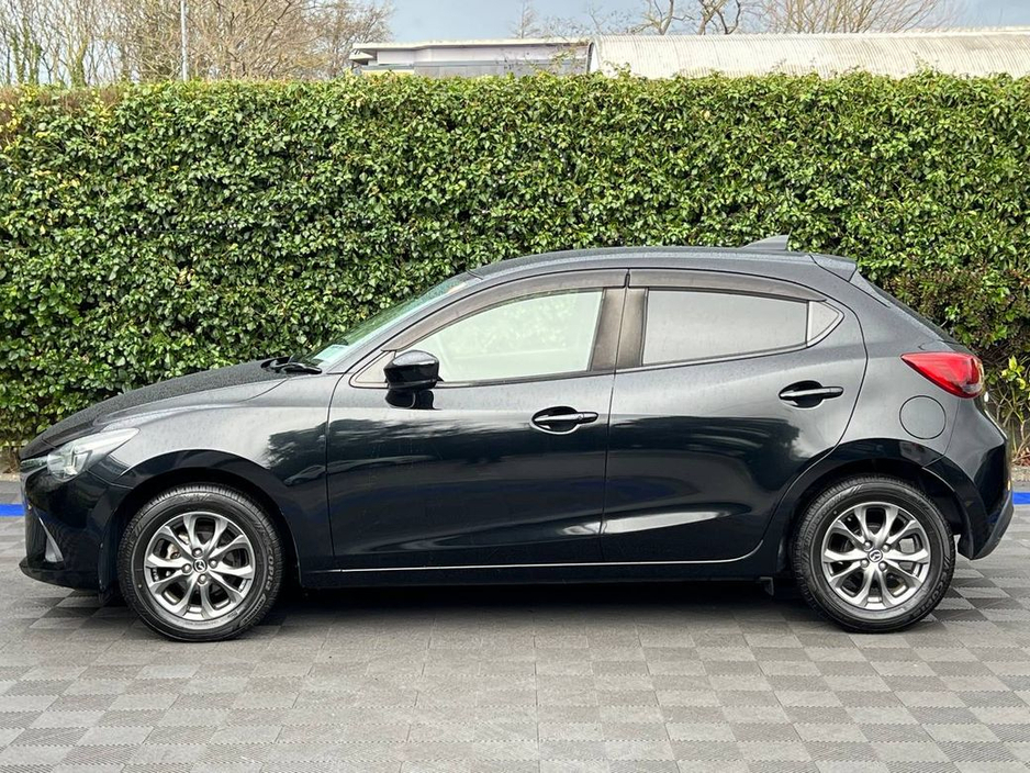 2017 Mazda Demio 1.3 SKYACTIV // HEATED SEATS // HEADS-UP DISPLAY // FULL SERVICE HISTORY €11,950