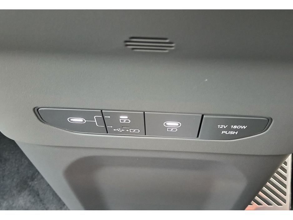 2026 Kia EV9 - image 22