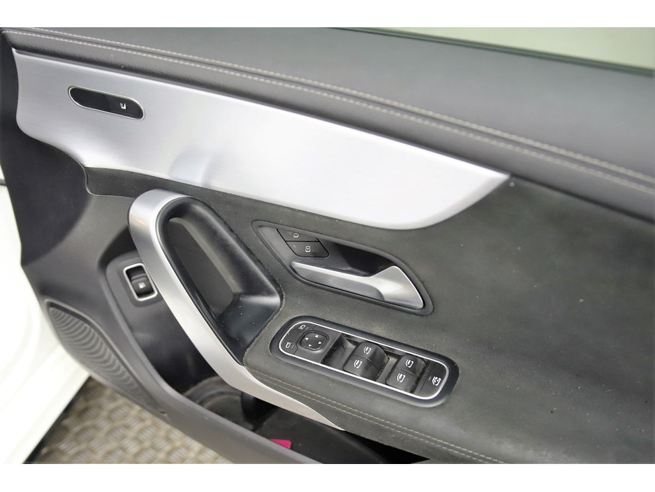 2021 Mercedes-Benz A Class A 250E SALOON AMG LINE EDITION €24,890