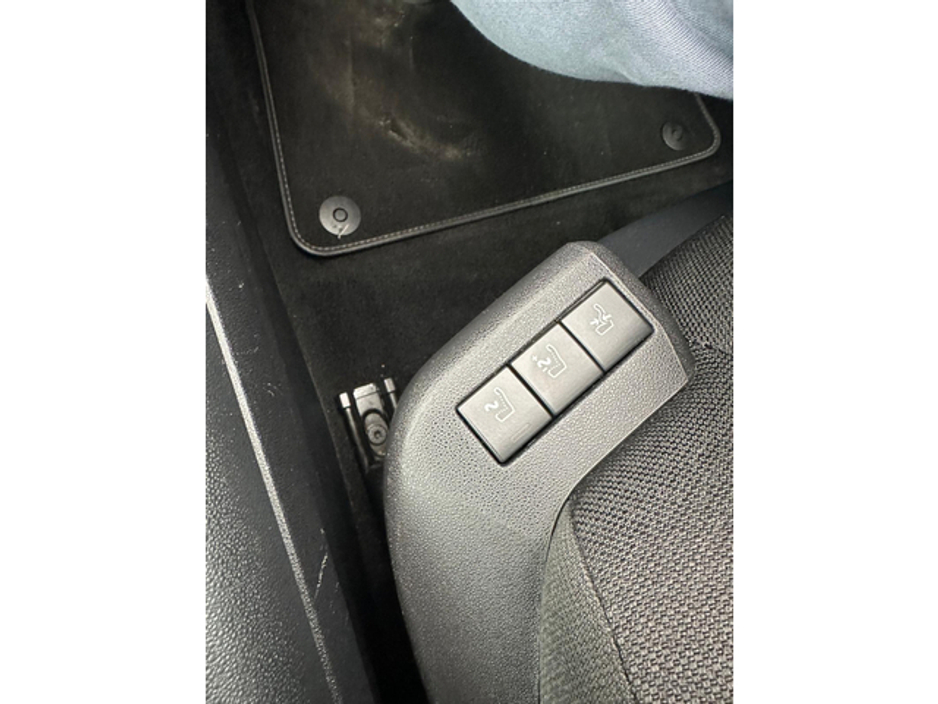 2018 Citroen Grand C4 Picasso - image 23