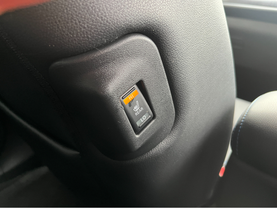 2020 Nissan Leaf N-CONNECTA EV //LOW MILES//HIGH SPEC//HEATED FRONT AND REAR SEATS//360 PARKING CAMERAS//KEYLESS ENTRY//ADAPTIVE CRUISE CONTROL// €13,950