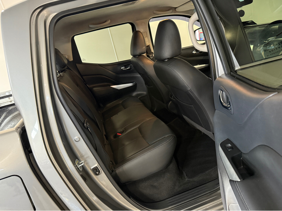 2017 Nissan Navara 2.3 DCI TEKNA 4DR AUTO €19,950