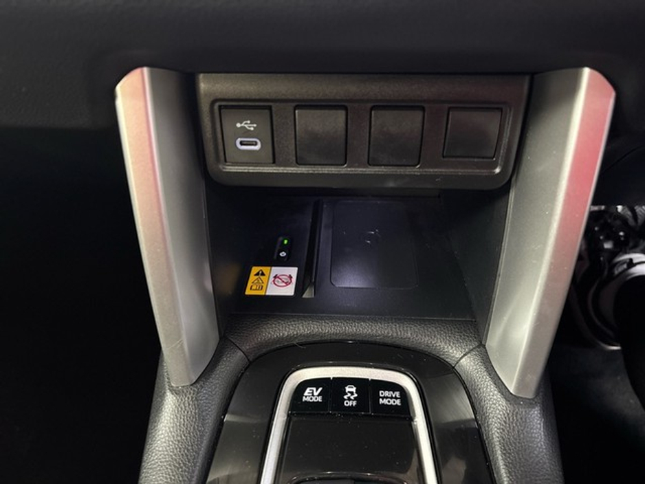 2025 Toyota Corolla Cross - image 14