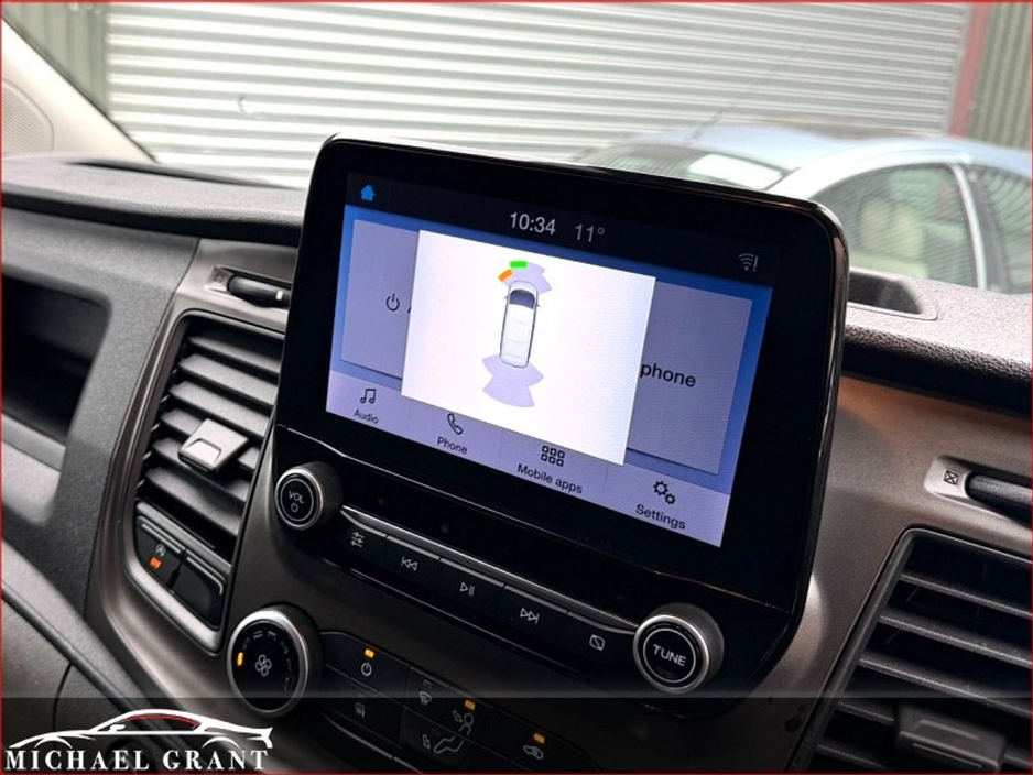 2020 Ford Transit - image 26