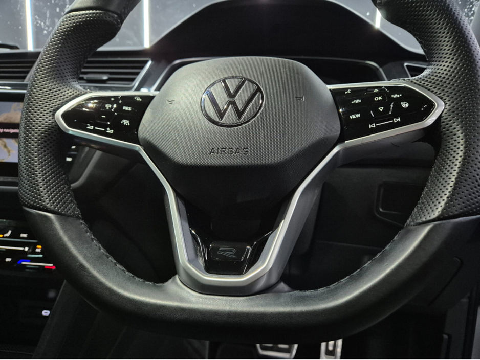 2021 Volkswagen Tiguan - image 6