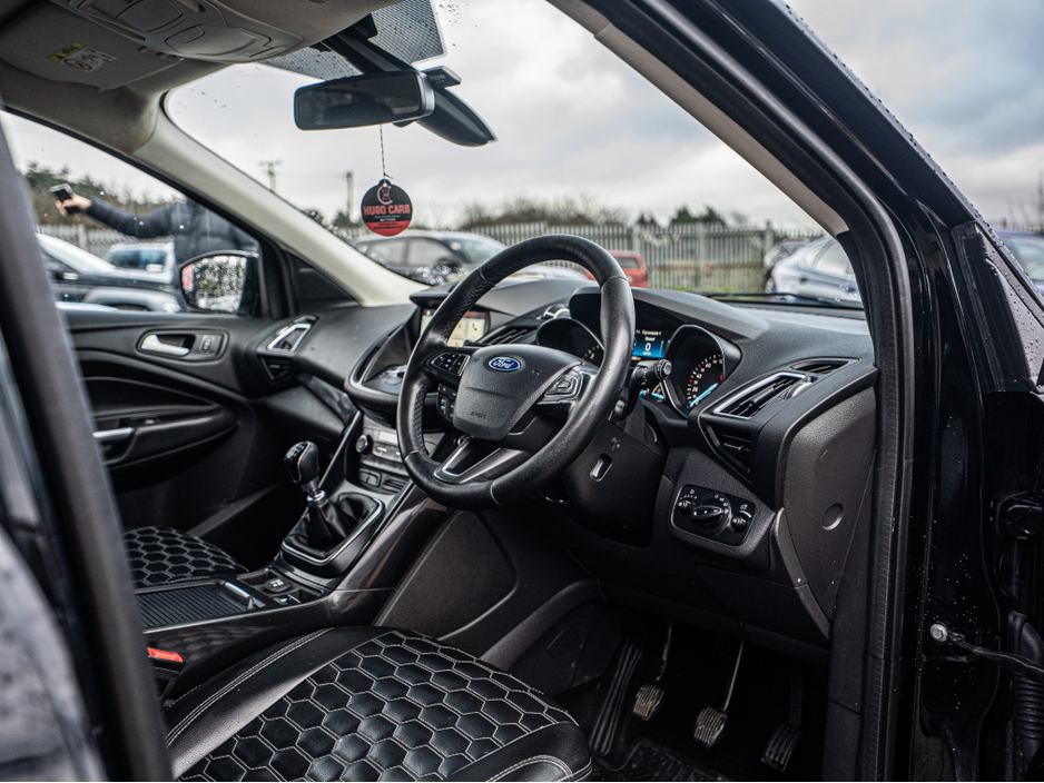 2017 Ford Kuga 2017 Kuga 1.5d TITANIUM/High spec/Warranty €13,888