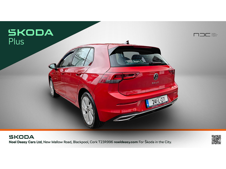 2024 Volkswagen Golf - image 2