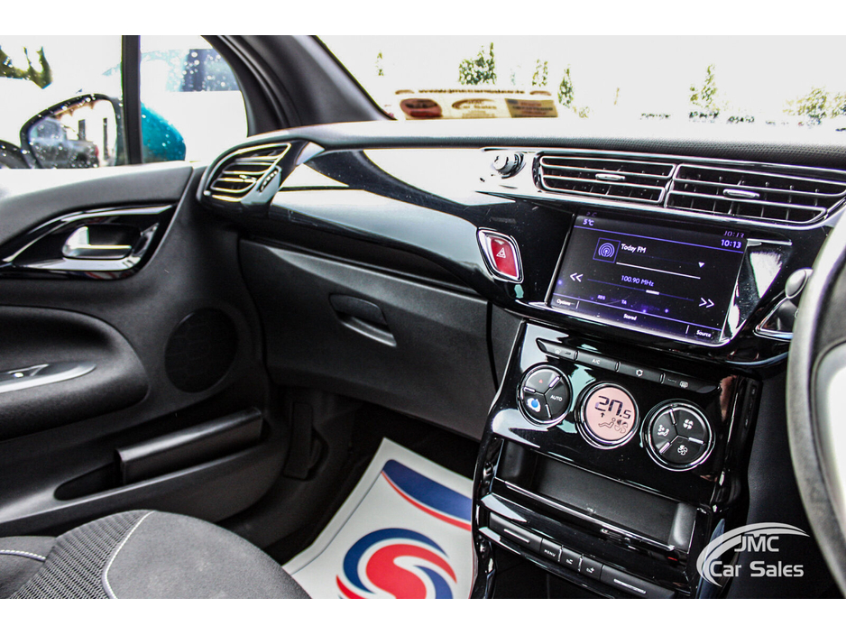 2016 Citroen DS3 - image 17