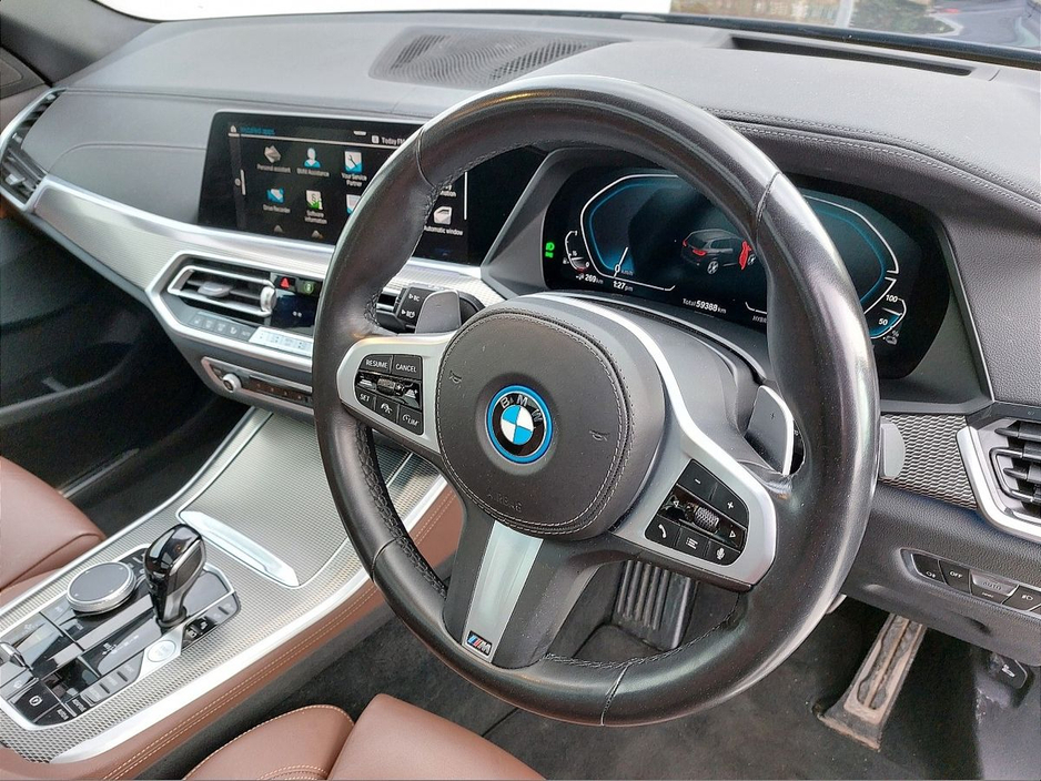 2022 BMW X5 xDrive45e xLine M Sport €64,995