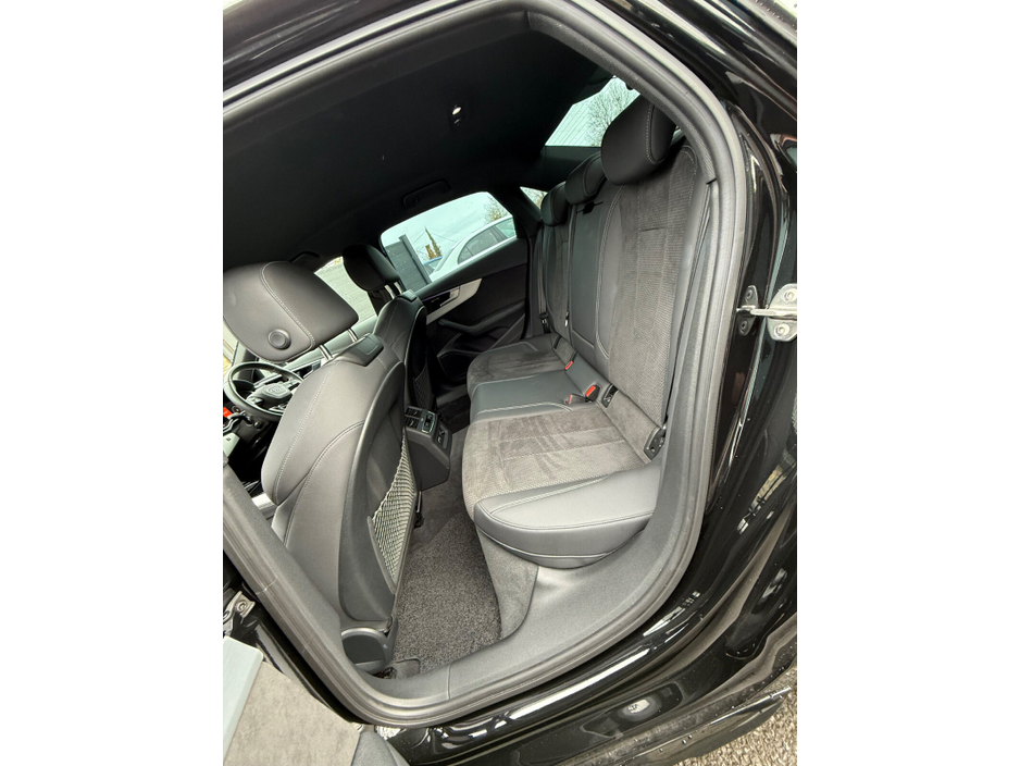 2021 Audi A4 - image 19